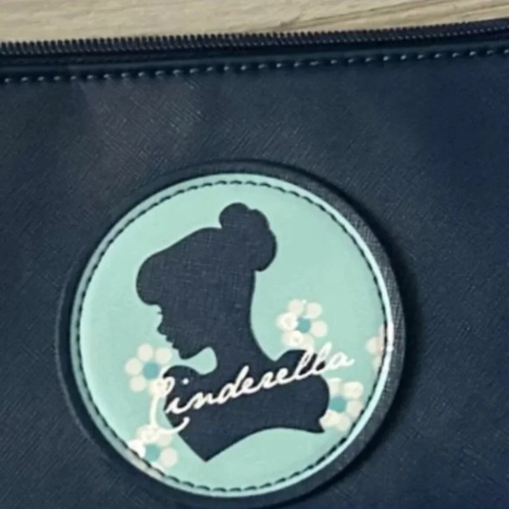 DISNEY Cinderella DANIELLE NICOLE Shoulder Bag NWT - Picture 5 of 5